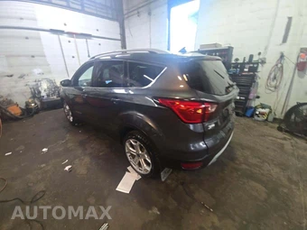 2019 Ford Escape Titanium – miniatura 2