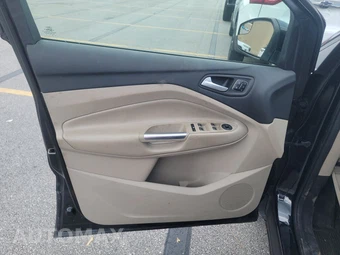 2019 Ford Escape Titanium – miniatura 9