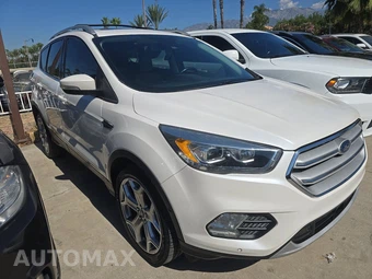 2019 Ford Escape Titanium – miniatura 3