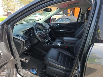 2019 Ford Escape Titanium – miniatura 6