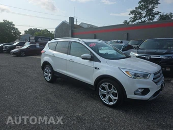 2019 Ford Escape Titanium – miniatura 3