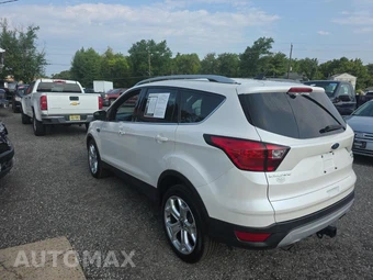 2019 Ford Escape Titanium – miniatura 6