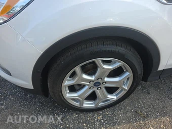 2019 Ford Escape Titanium – miniatura 8