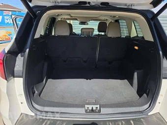 2019 Ford Escape Titanium – miniatura 14