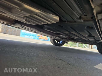 2019 Ford Escape Titanium – miniatura 17
