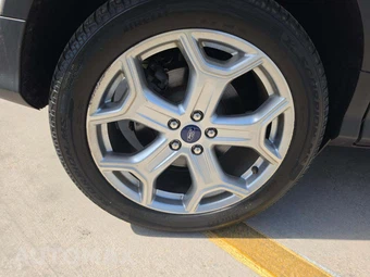 2019 Ford Escape Titanium – miniatura 26