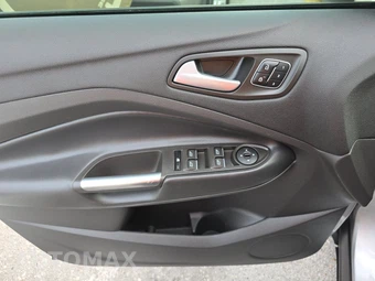 2019 Ford Escape Titanium - miniatura 9