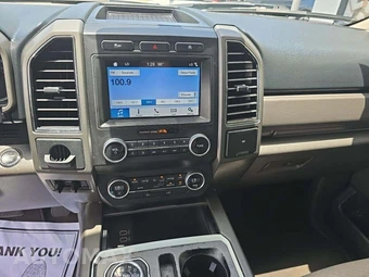 2019 Ford Expedition MAX XLT – miniatura 10
