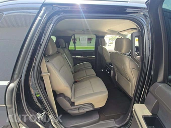 2019 Ford Expedition MAX XLT – miniatura 17