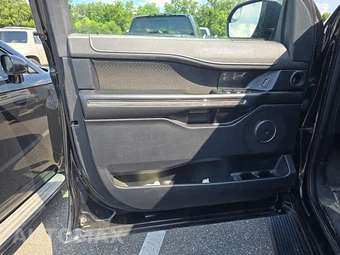 2019 Ford Expedition MAX XLT – miniatura 9
