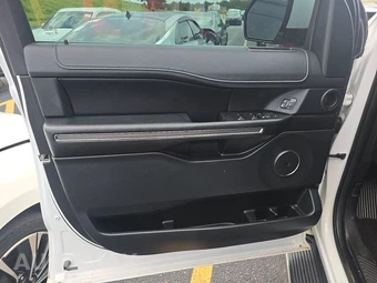 2019 Ford Expedition MAX XLT – miniatura 9