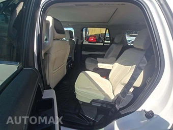 2019 Ford Expedition Platinum - miniatura 13