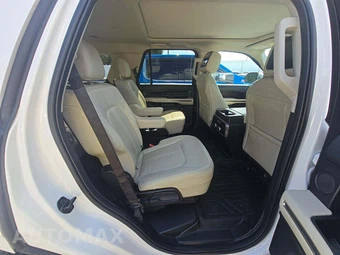 2019 Ford Expedition Platinum - miniatura 17