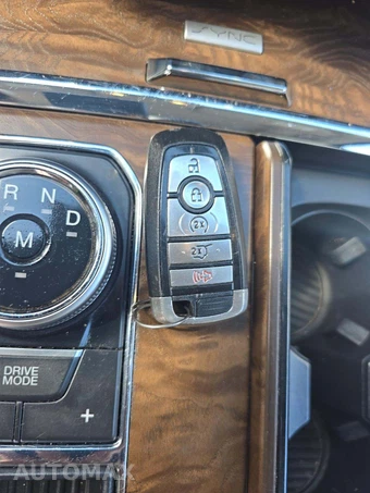 2019 Ford Expedition Platinum - miniatura 8