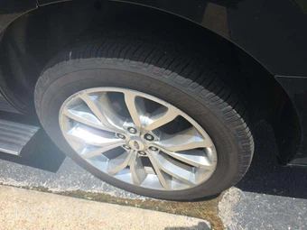 2019 Ford Expedition Platinum - miniatura 25