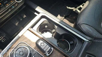 2019 Ford Expedition Platinum - miniatura 25