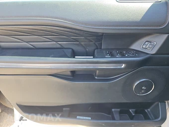 2019 Ford Expedition Platinum - miniatura 9