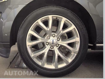 2019 Ford Expedition Platinum - miniatura 9