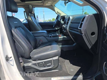 2019 Ford Expedition Platinum - miniatura 16