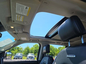 2019 Ford Expedition Platinum - miniatura 8