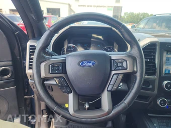 2019 Ford Expedition XLT - miniatura 10