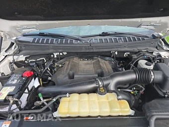 2019 Ford Expedition XLT - miniatura 16