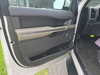 2019 Ford Expedition XLT - miniatura 9