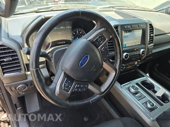 2019 Ford Expedition XLT – miniatura 10