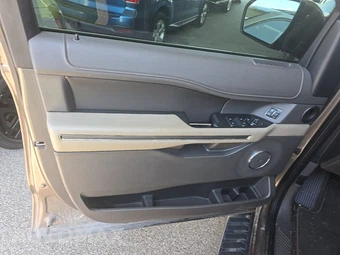2019 Ford Expedition XLT - miniatura 9