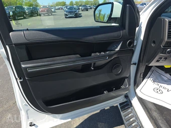 2019 Ford Expedition XLT – miniatura 9