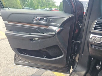 2019 Ford Explorer Limited - miniatura 9