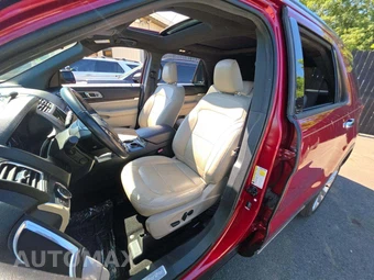 2019 Ford Explorer Limited – miniatura 6