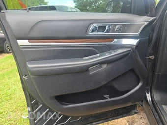 2019 Ford Explorer Limited - miniatura 9