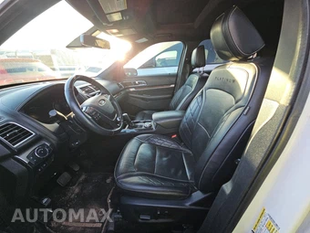 2019 Ford Explorer Platinum - miniatura 7