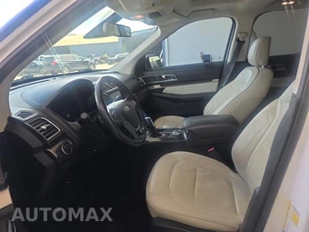 2019 Ford Explorer Platinum - miniatura 7