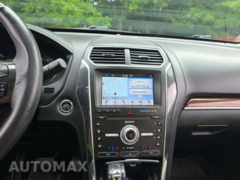 2019 Ford Explorer Platinum - miniatura 10