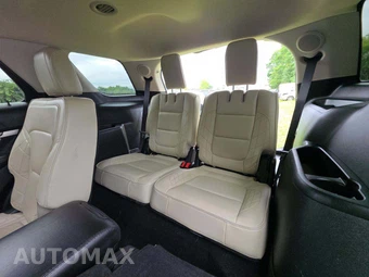 2019 Ford Explorer Platinum - miniatura 14