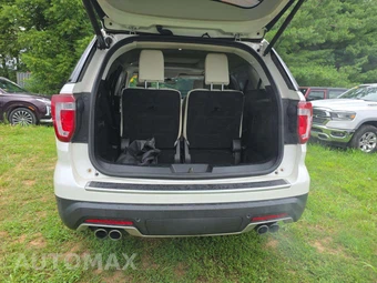 2019 Ford Explorer Platinum - miniatura 15