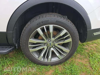 2019 Ford Explorer Platinum - miniatura 23