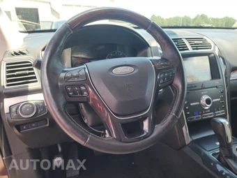 2019 Ford Explorer Platinum - miniatura 10