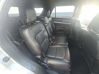 2019 Ford Explorer Sport - miniatura 14