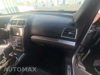 2019 Ford Explorer Sport - miniatura 17