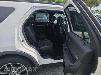2019 Ford Explorer Sport - miniatura 17