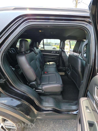 2019 Ford Explorer Sport - miniatura 14