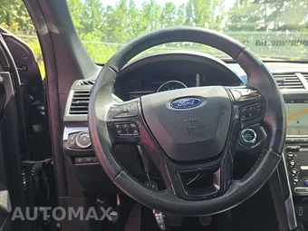 2019 Ford Explorer Sport - miniatura 10