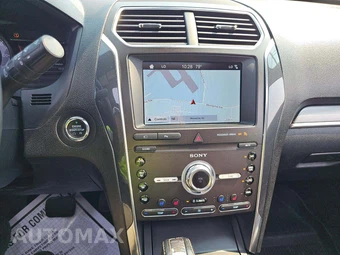 2019 Ford Explorer Sport – miniatura 10