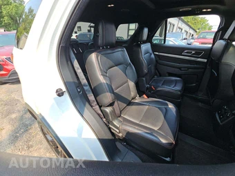 2019 Ford Explorer Sport – miniatura 17