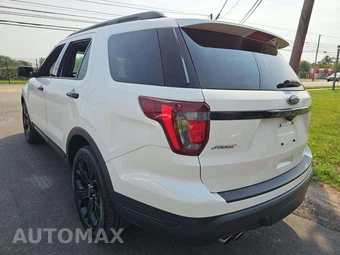 2019 Ford Explorer Sport – miniatura 2
