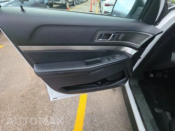 2019 Ford Explorer XLT - miniatura 9
