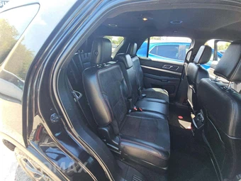 2019 Ford Explorer XLT – miniatura 17